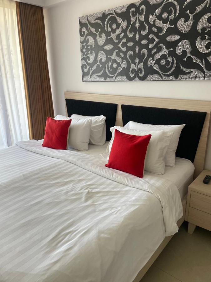 Stylish 2 Bedroom Penthouse Apt, Newly Refreshed, 50 Mbps, Pool, Gym, Resto Kuta  Exterior photo
