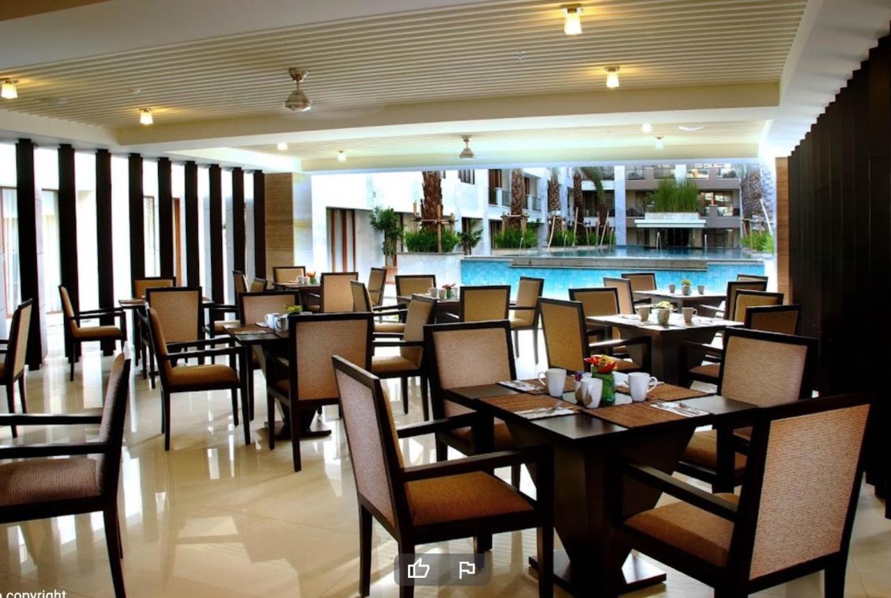 Stylish 2 Bedroom Penthouse Apt, Newly Refreshed, 50 Mbps, Pool, Gym, Resto Kuta  Exterior photo
